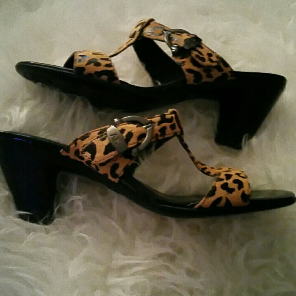 Barely Worn Anne Klein Leopard Sandals Slides sz 8